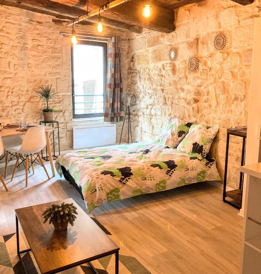 Immeuble 3 Apparts Centre Historique St Gilles Maisoncarreeconciergerie Saint-Gilles  Exterior photo